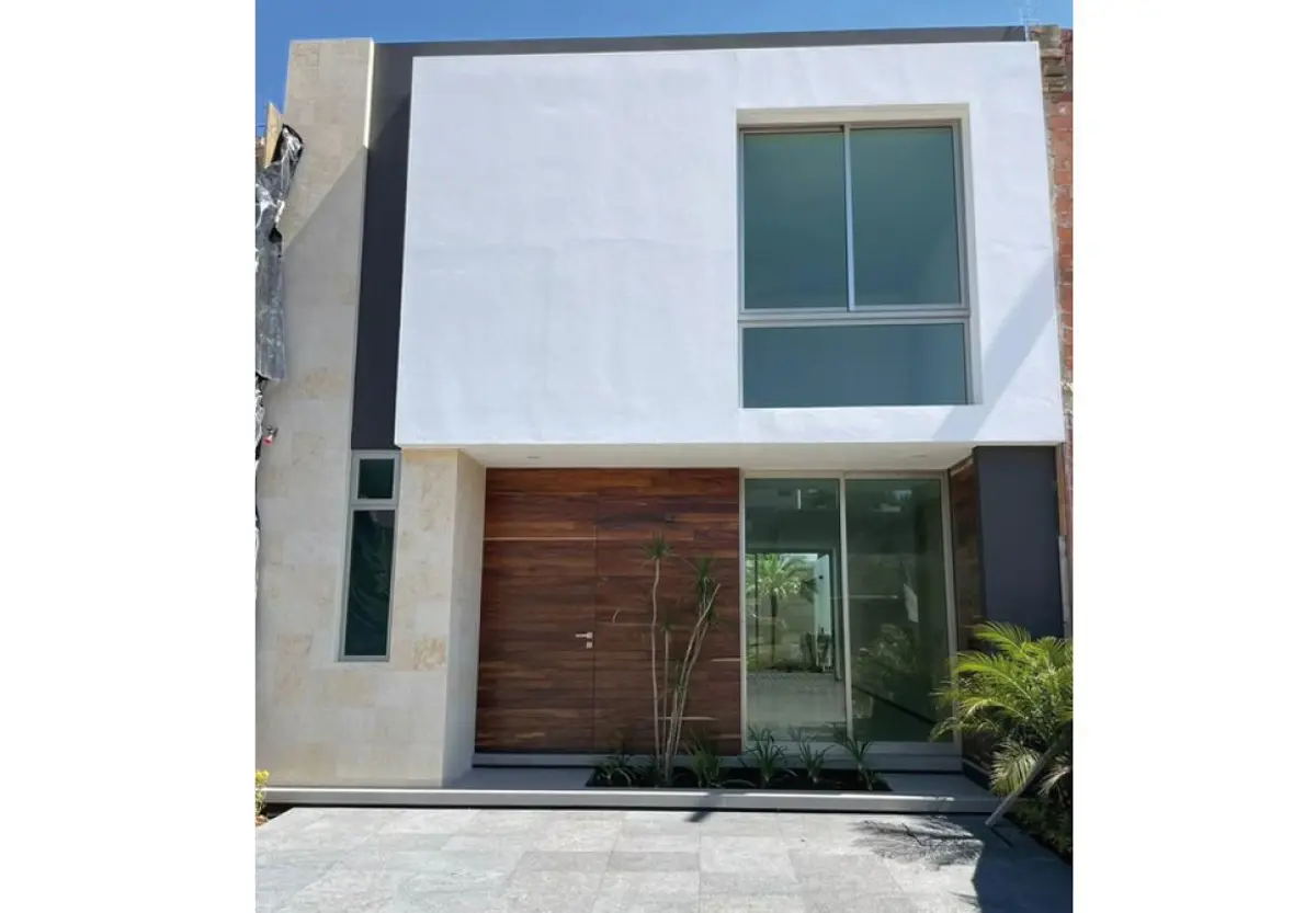 Casa en venta en Bosque Monarca, Morelia — foto 1 de 8
