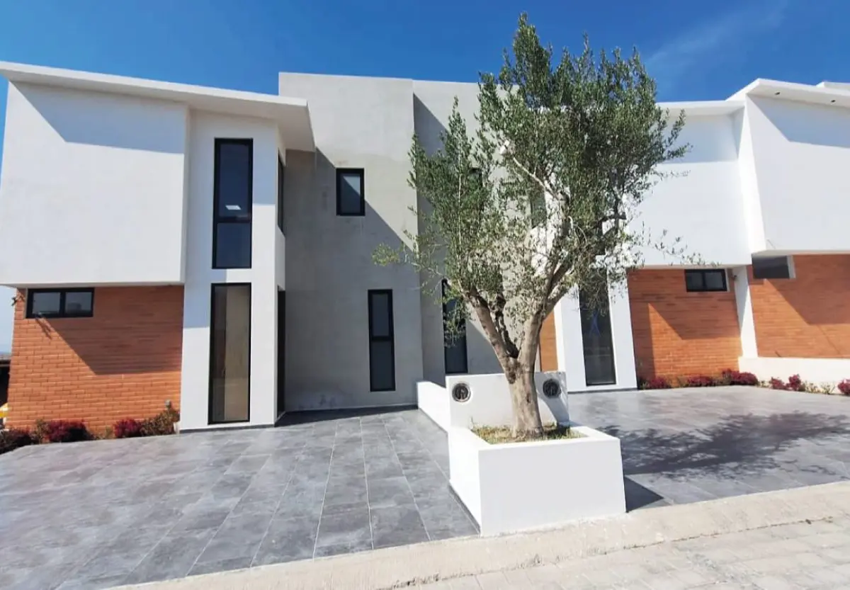 Casa en venta en Bosque Monarca, Morelia — foto 1 de 13