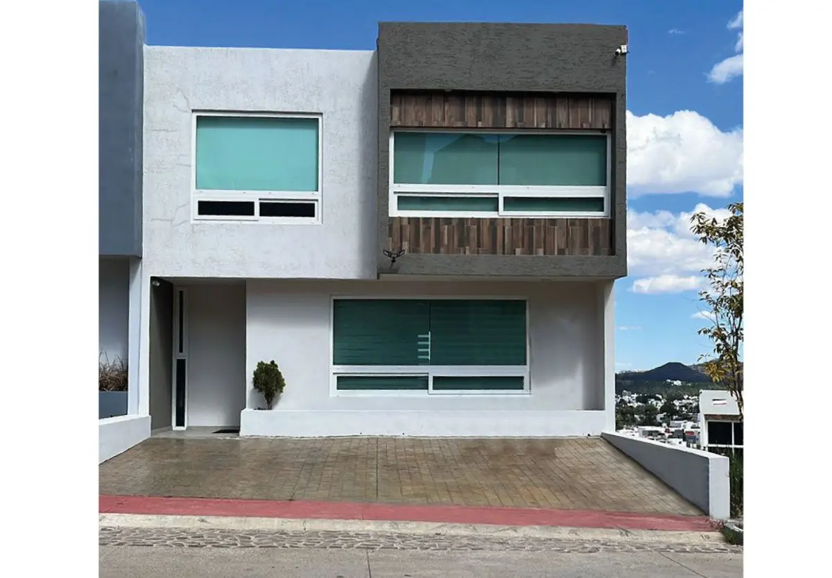 Casa en venta en Bosque Monarca, Morelia — foto 1 de 12