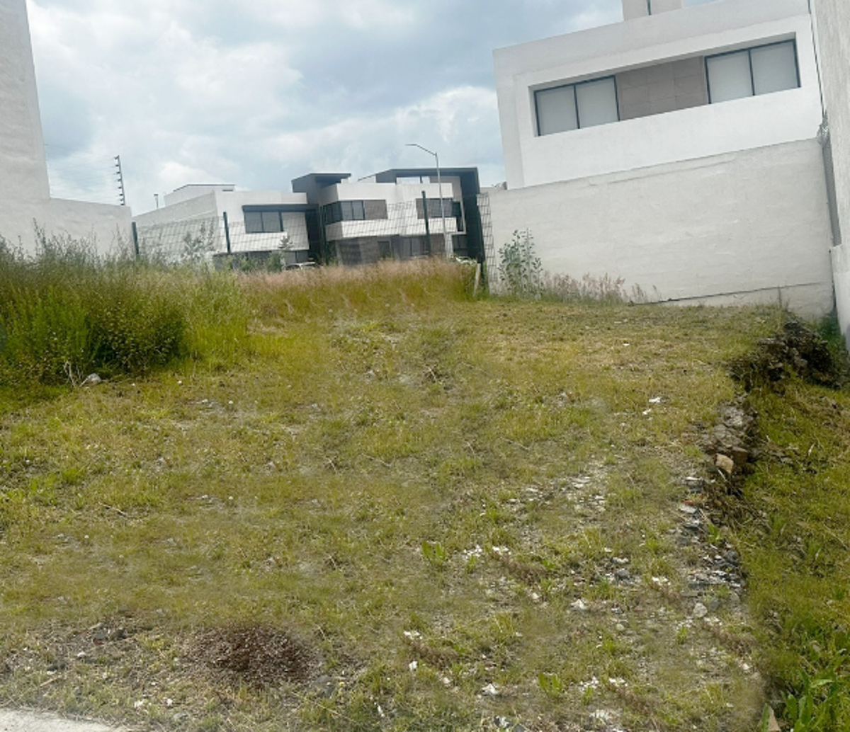 Terreno en venta en Tres Marías, Morelia — foto 1 de 3