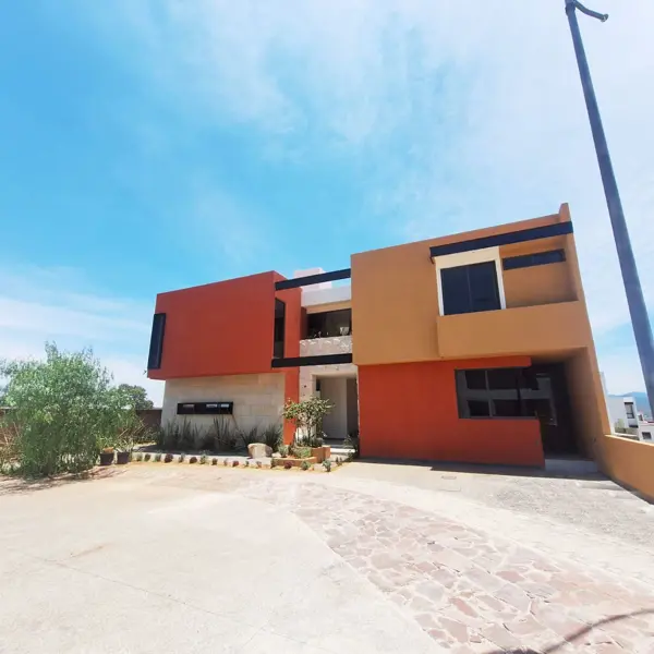 Casa en venta en Bosque Monarca, Morelia — foto 2 de 9