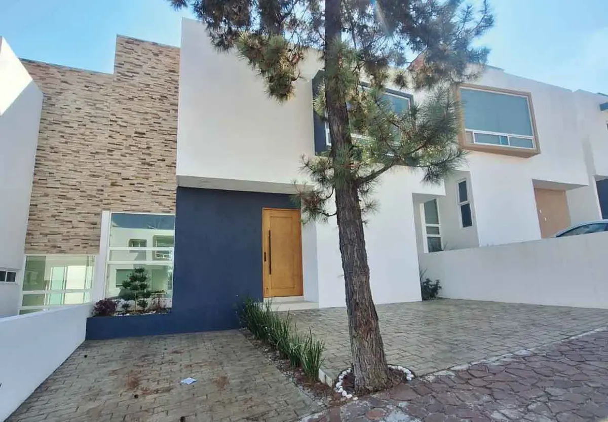 Casa en venta en Montaña Monarca I, Morelia — foto 1 de 17