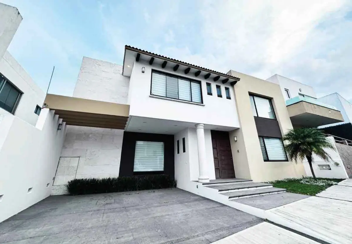 Casa en venta en Misión de la Montaña, Morelia — foto 1 de 16