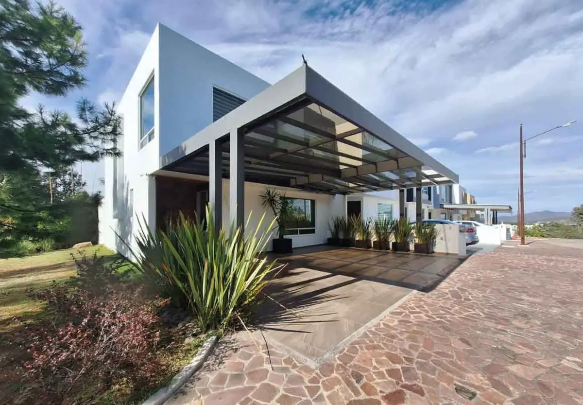 Casa en venta en Montaña Monarca I, Morelia — foto 1 de 9