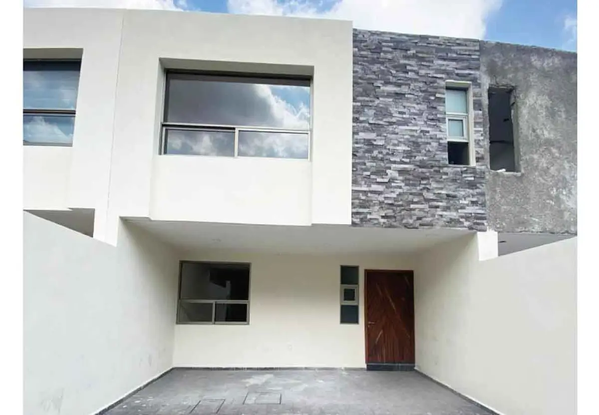 Casa en venta en Puerto de Buenavista, Morelia — foto 1 de 16