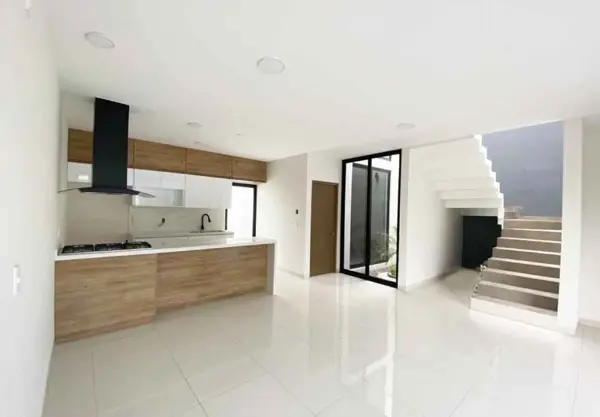Casa en venta en Cañadas del Bosque, Morelia — foto 2 de 16