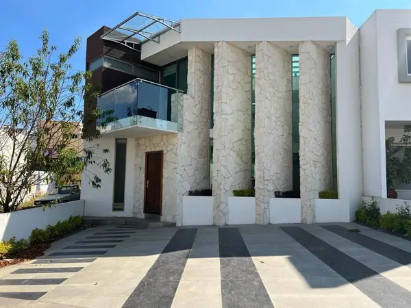 Casa en venta en Montaña Monarca I, Morelia — foto 2 de 38