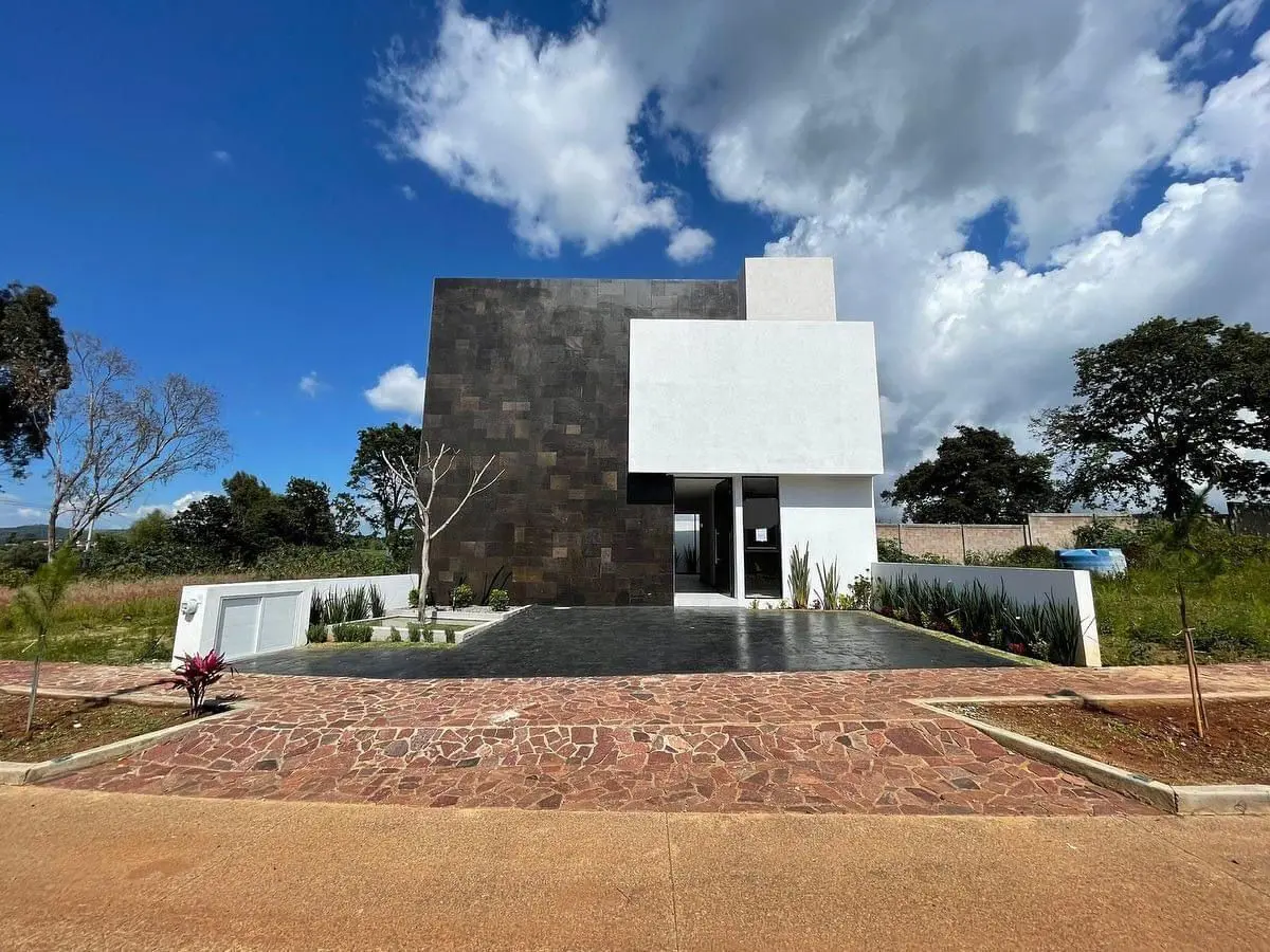 Casa en venta en Montaña Monarca I, Morelia — foto 1 de 10