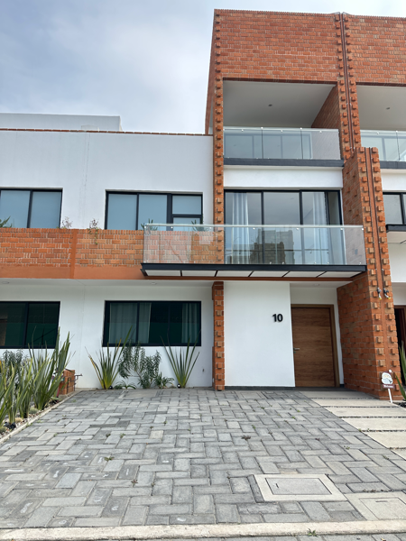 Casa en Venta en Metepec a 5 min de galerías