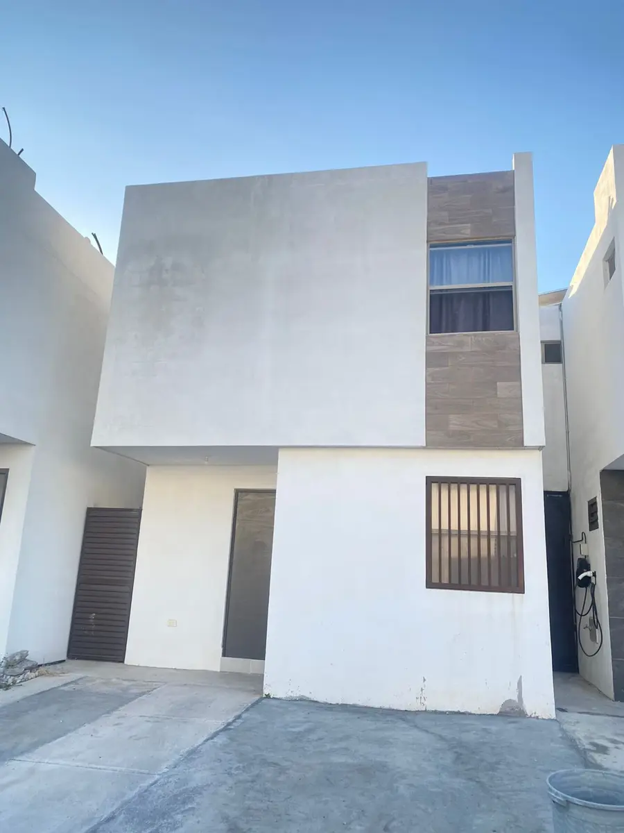 Casa en venta en Veranda Paseo Residencial, García — foto 1 de 10