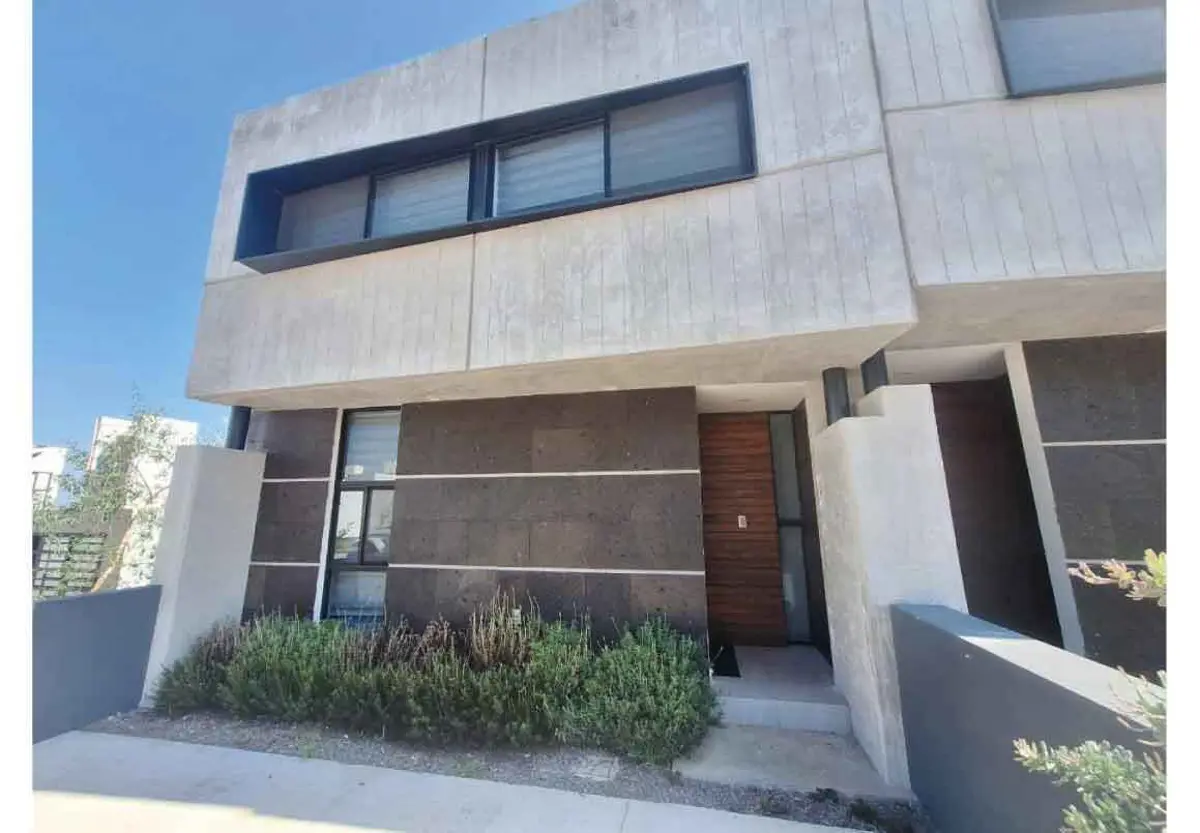 Casa en venta en Cañadas del Bosque, Morelia — foto 1 de 3
