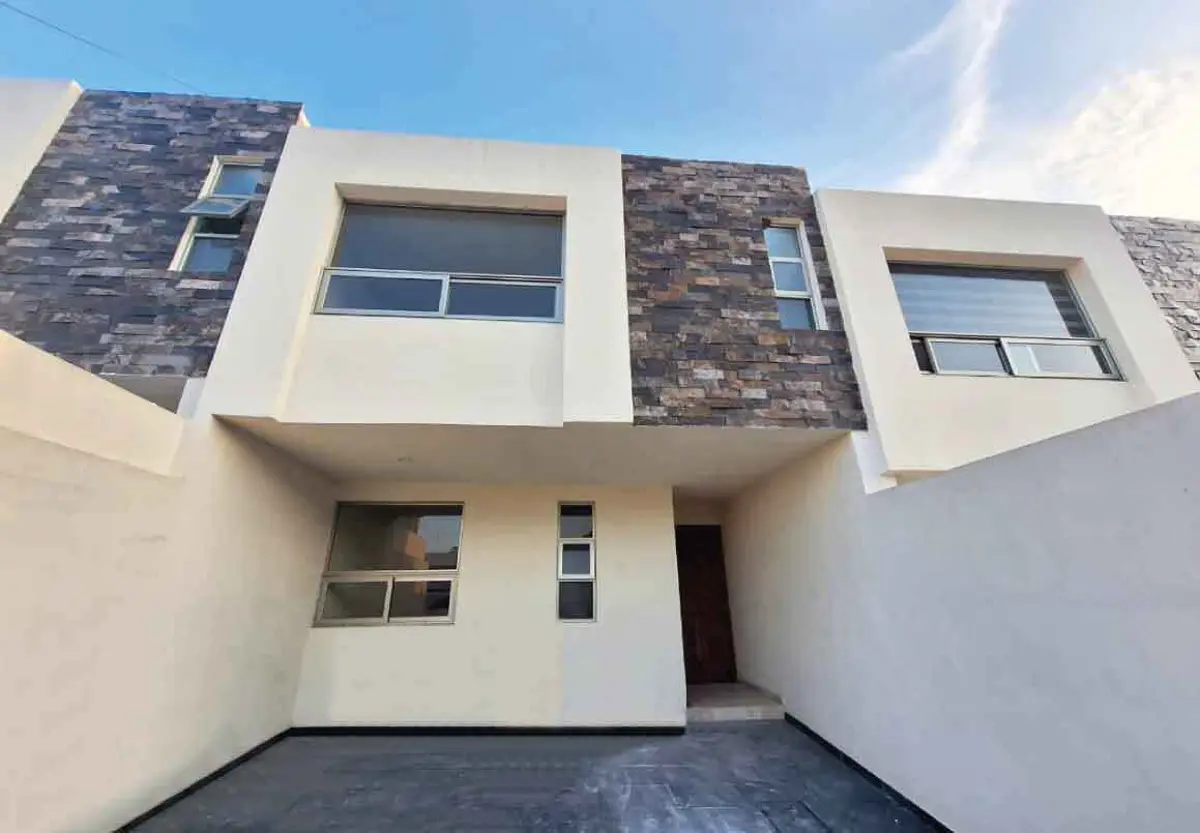 Casa en venta en Los Pirules, Morelia — foto 1 de 6