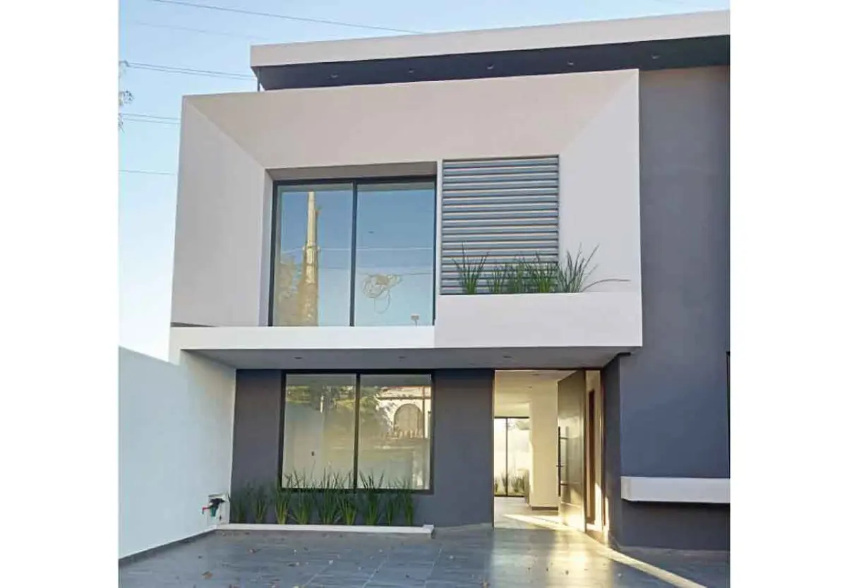 Casa en venta en Andres Quintana Roo, Morelia — foto 1 de 15