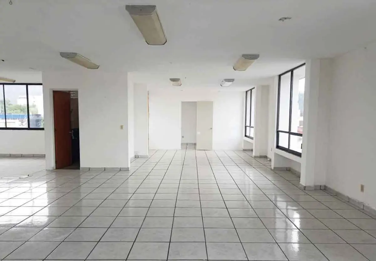 Edificio en renta en Chapultepec Sur, Morelia — foto 1 de 10