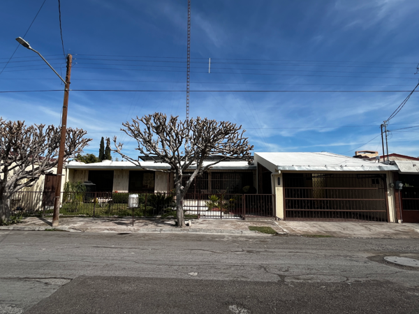 Casa en venta en Ampliación los Ángeles, Torreón — foto 3 de 28