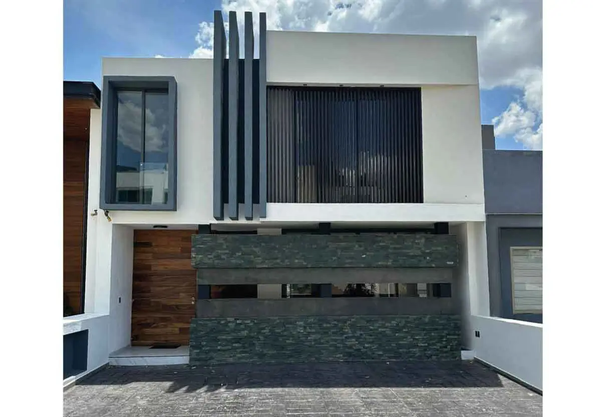 Casa en venta en Montaña Monarca I, Morelia — foto 1 de 11