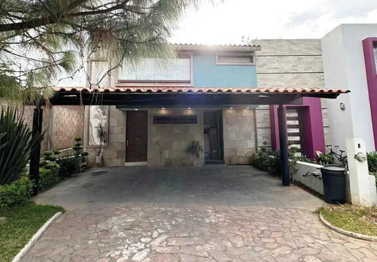 Casa en venta en Bosque Monarca, Morelia — foto 1 de 9