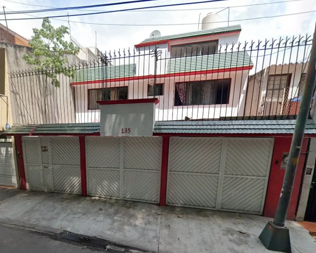 Casa en venta en Campestre Churubusco, Coyoacán — foto 1 de 9