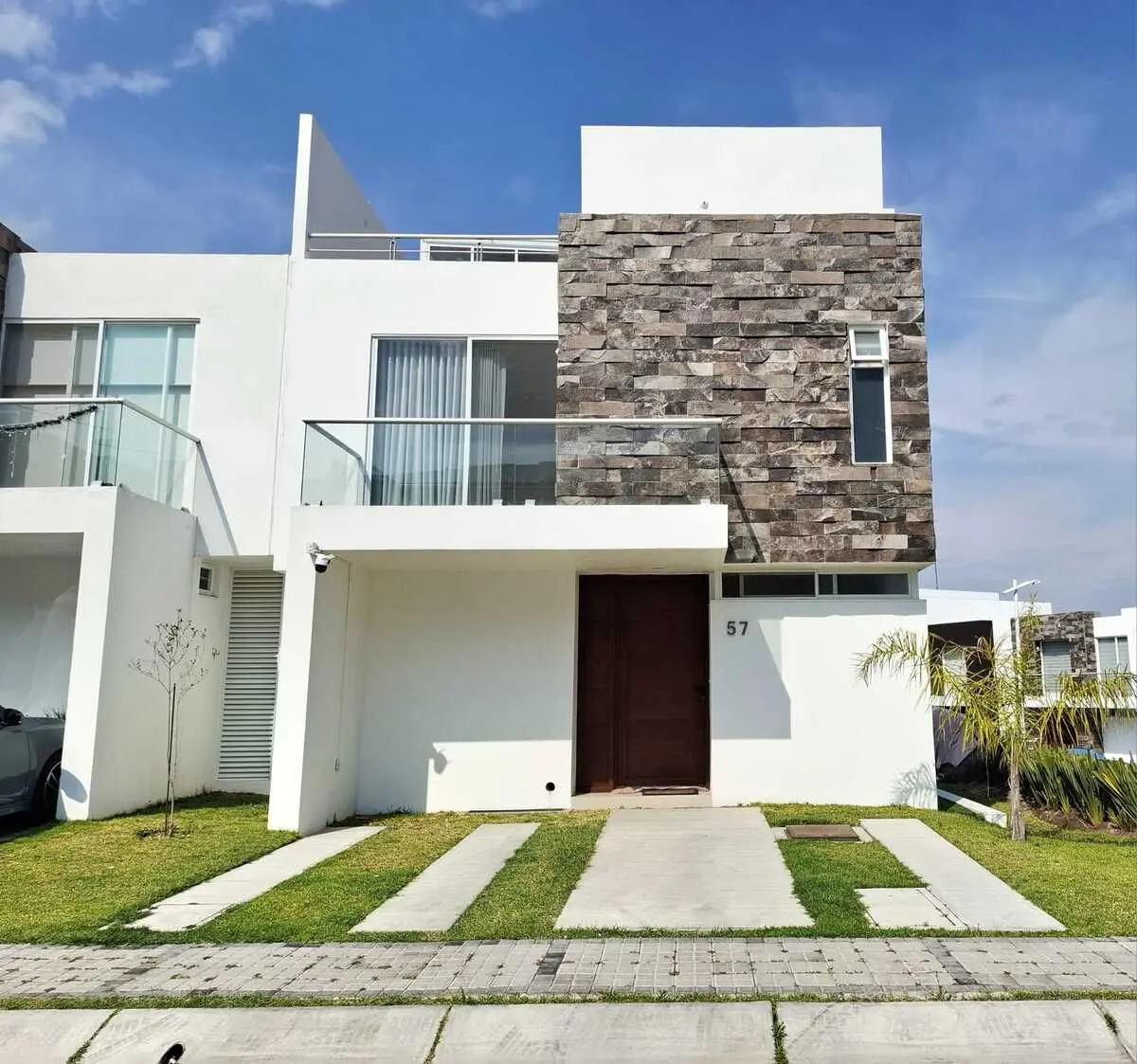 Casa en venta en Santa Clara Ocoyucan, Ocoyucan — foto 1 de 28