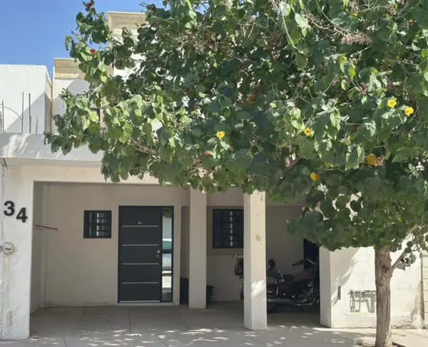 Casa en venta en Villas Universidad, Torreón — foto 2 de 8