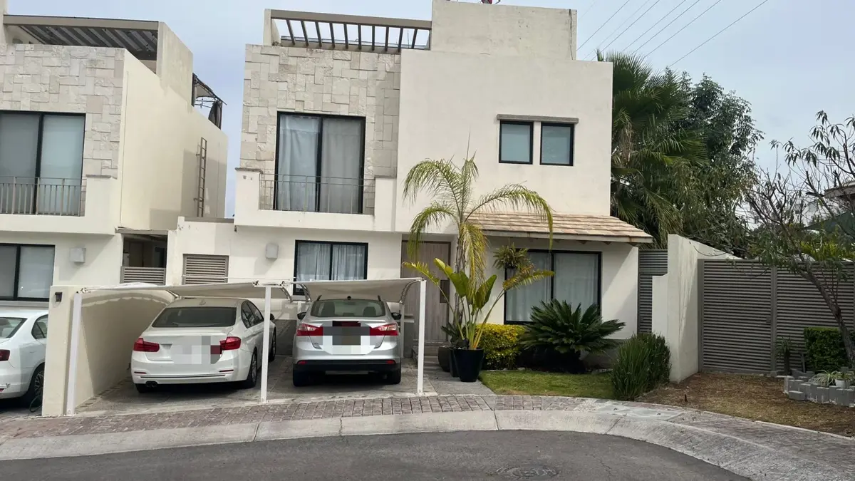 Casa en venta en Punta Esmeralda, Corregidora — foto 1 de 25