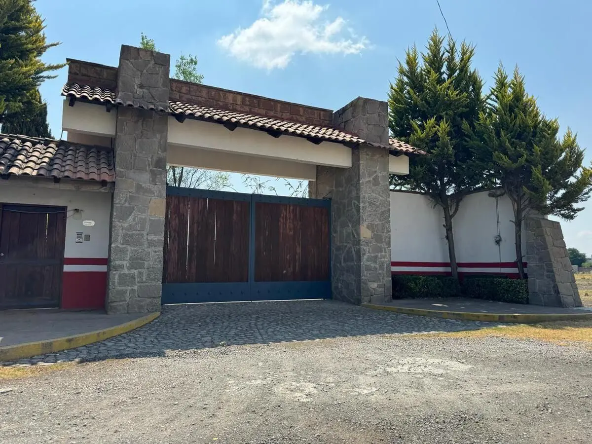 Casa en venta en Agrícola Álvaro Obregón, Metepec — foto 1 de 20