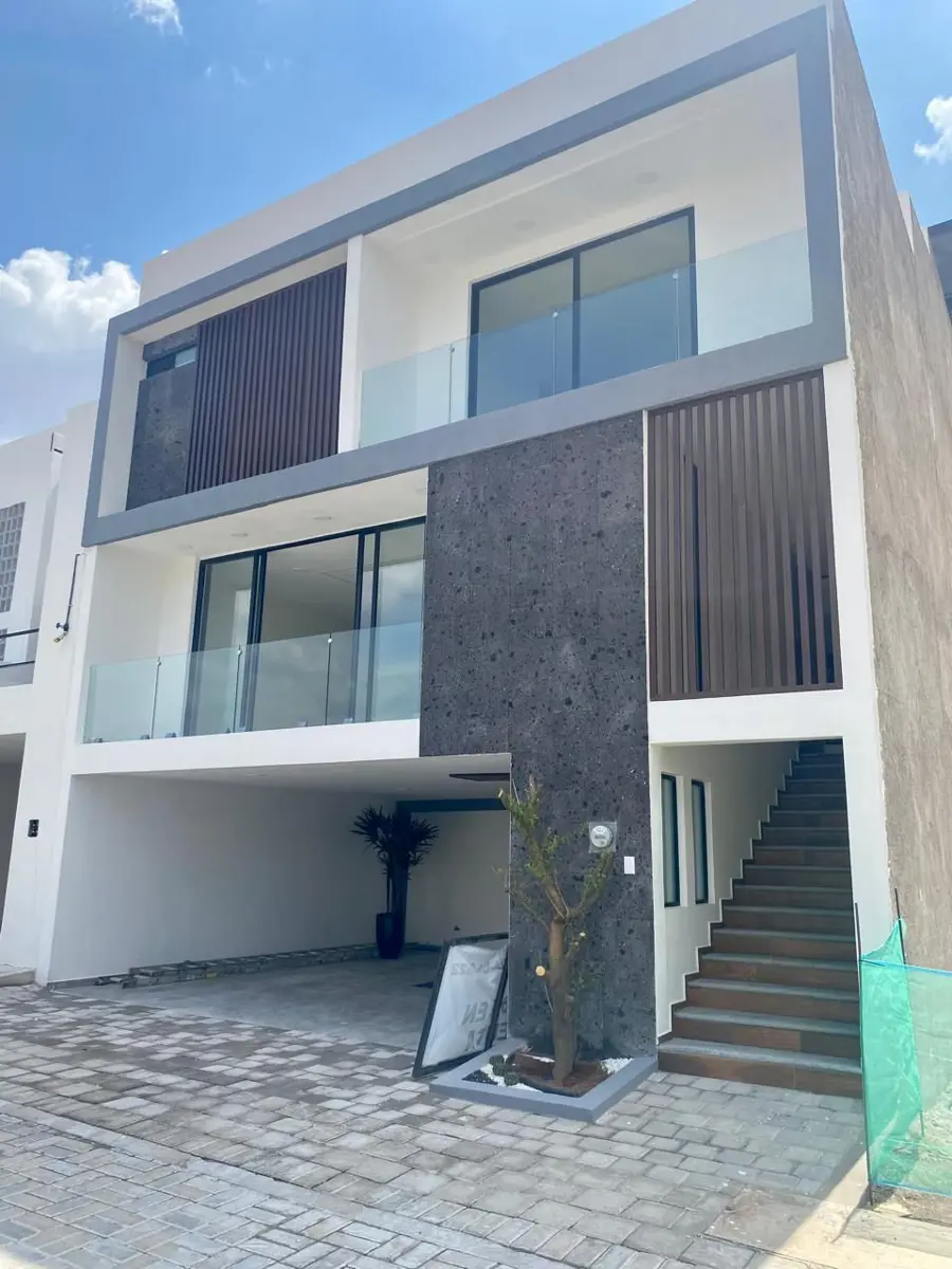 Casa en venta en Santa Clara Ocoyucan, Ocoyucan — foto 1 de 37