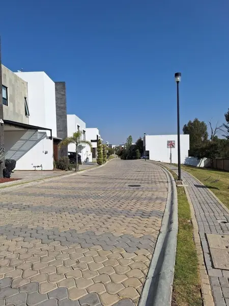 Terreno en venta en Lomas de Angelópolis, San Andrés Cholula — foto 3 de 12
