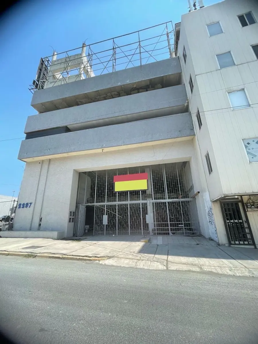 Edificio en renta en Obispado, Monterrey — foto 1 de 9