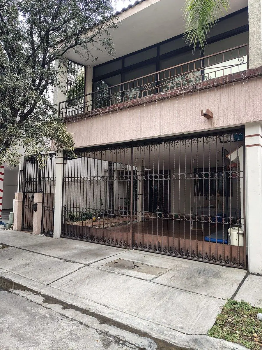 Casa en venta en Bosques de las Cumbres, Monterrey — foto 1 de 31