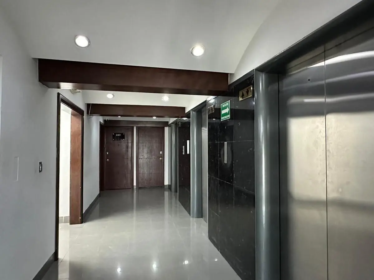 Oficina en renta en Centro, Monterrey — foto 1 de 21