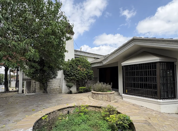 Casa en venta en Pedregal del Valle, San Pedro Garza García — foto 2 de 24
