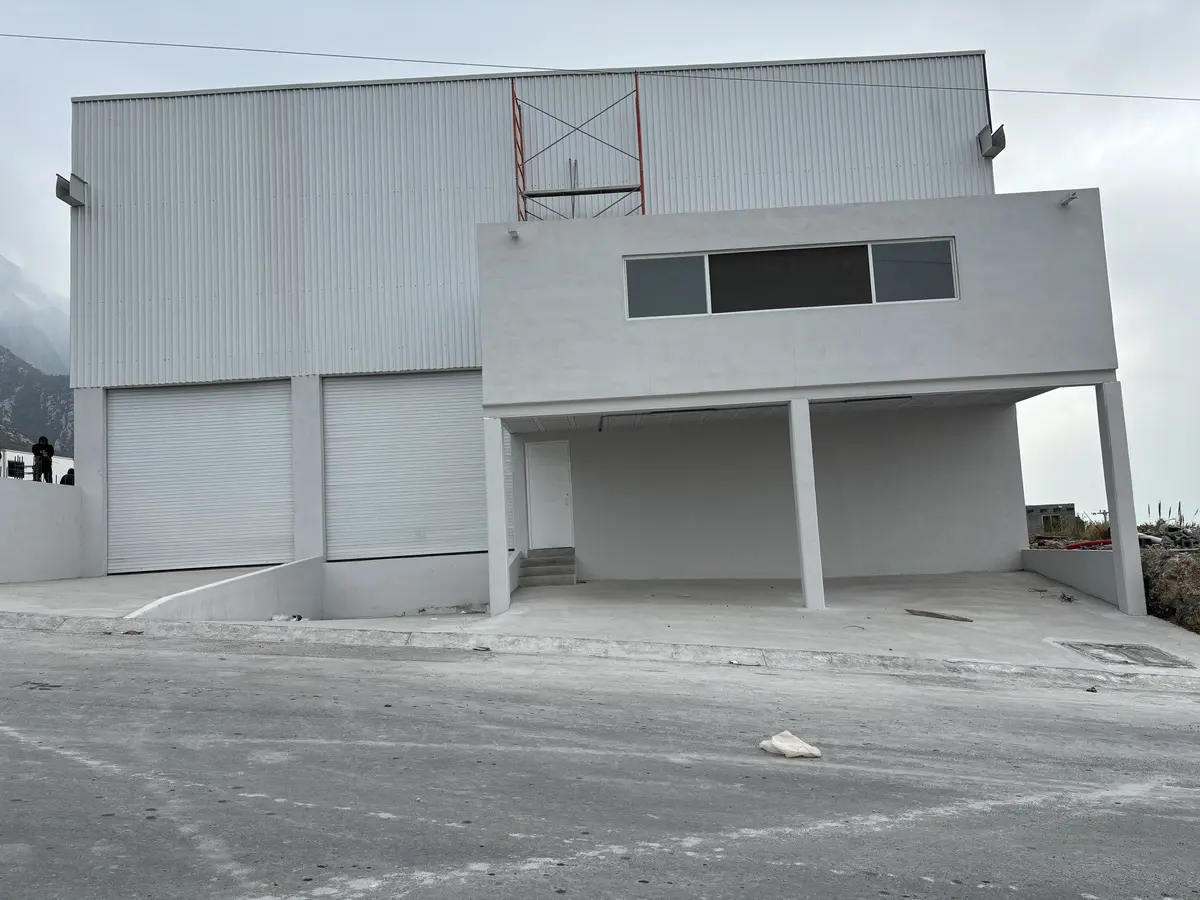 Bodega en renta en Parque 100, Santa Catarina — foto 1 de 6
