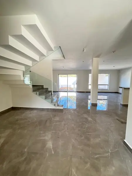 Casa en venta en El Yerbaniz, Santiago — foto 3 de 22
