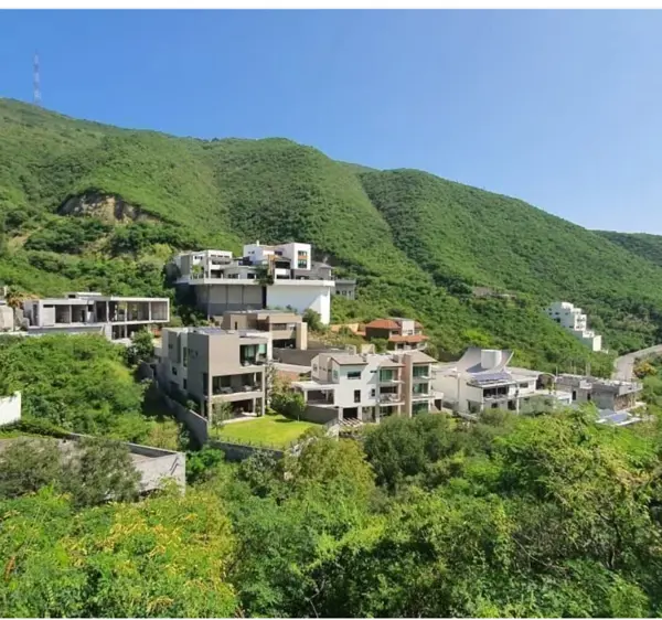 Terreno en venta en Renacimiento, Monterrey — foto 2 de 5