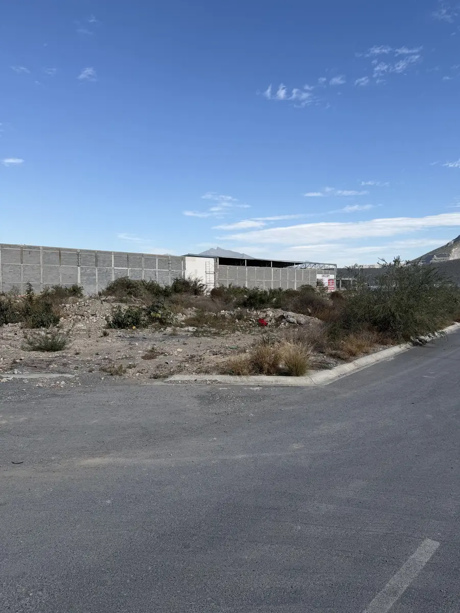 Terreno en venta en Magna Industrial Park, Santa Catarina — foto 1 de 11