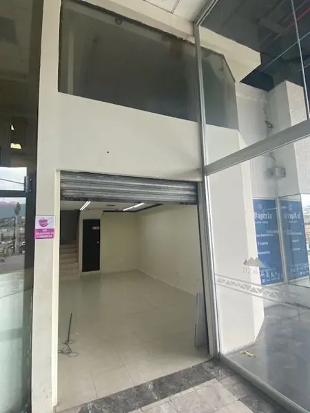 LOCAL EN VENTA CONTRY