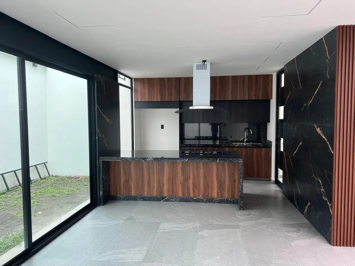 Casa en venta en Llano Grande, Metepec — foto 1 de 10
