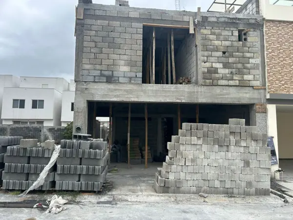 Casa en venta en Residencial Santuario, García — foto 2 de 8