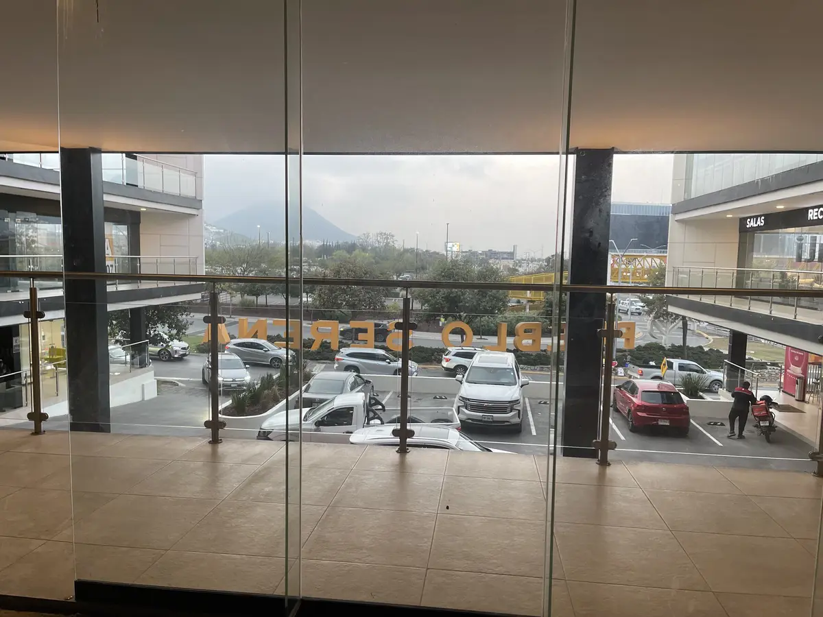 Local en renta en Valle Alto, Monterrey — foto 1 de 6