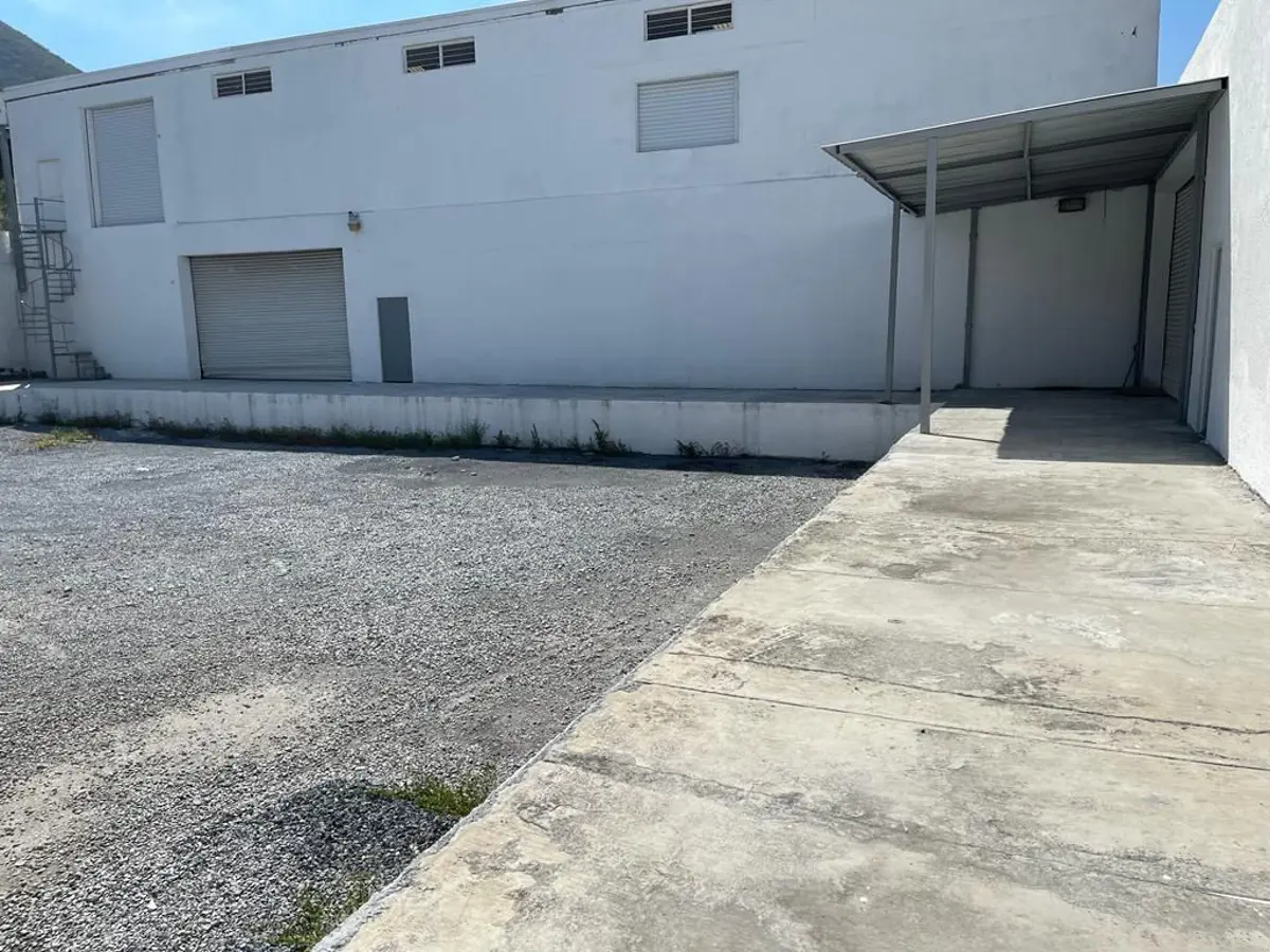 Bodega en renta en Alfonso Martinez Dominguez, Guadalupe — foto 1 de 13