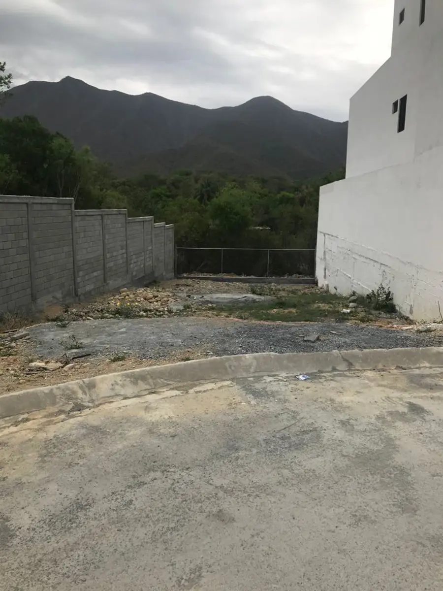 Terreno en venta en Amorada Privada Residencial, Santiago — foto 1 de 7