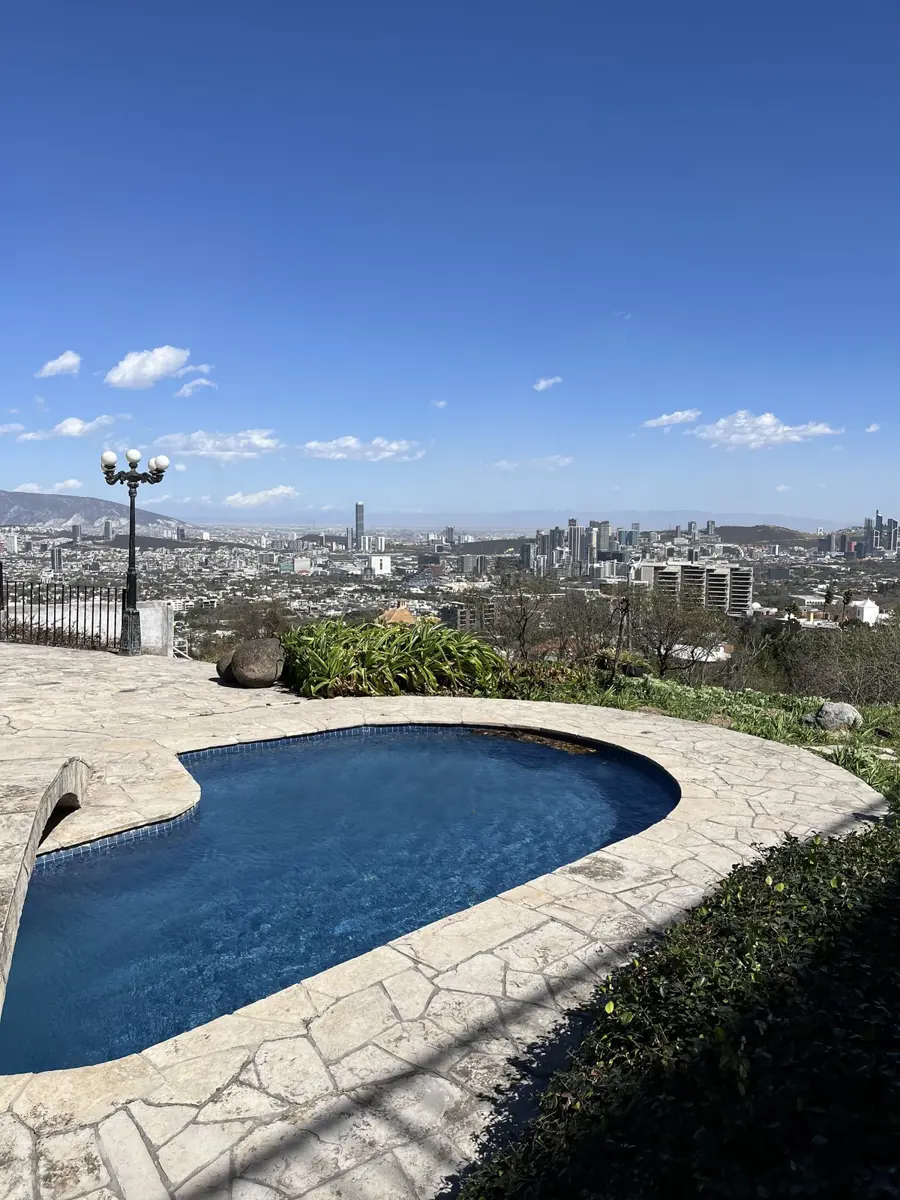 Terreno en venta en Valle de San Ángel, San Pedro Garza García — foto 1 de 6