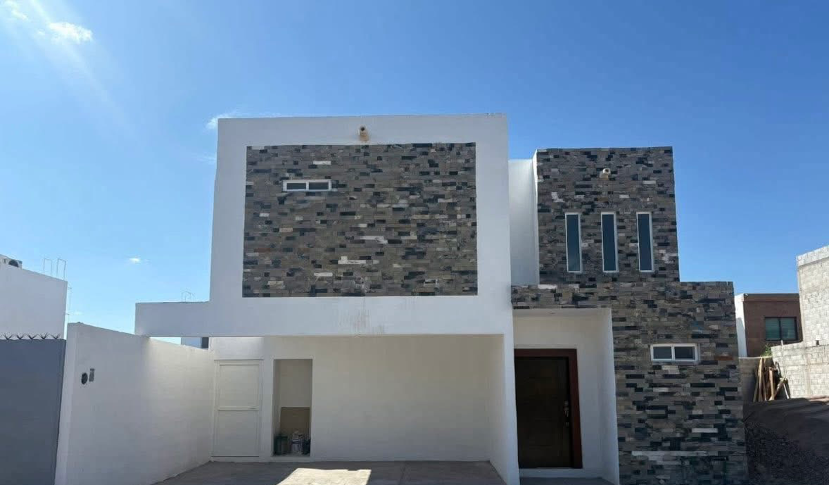 Casa en venta en Villas del Renacimiento, Torreón — foto 1 de 13
