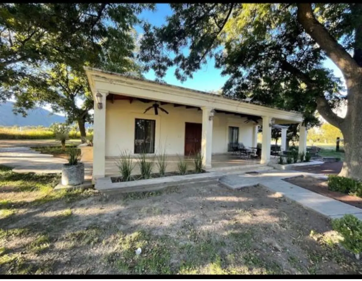 Quinta en venta en Ramón Guevara, Cuatro Ciénegas — foto 1 de 9