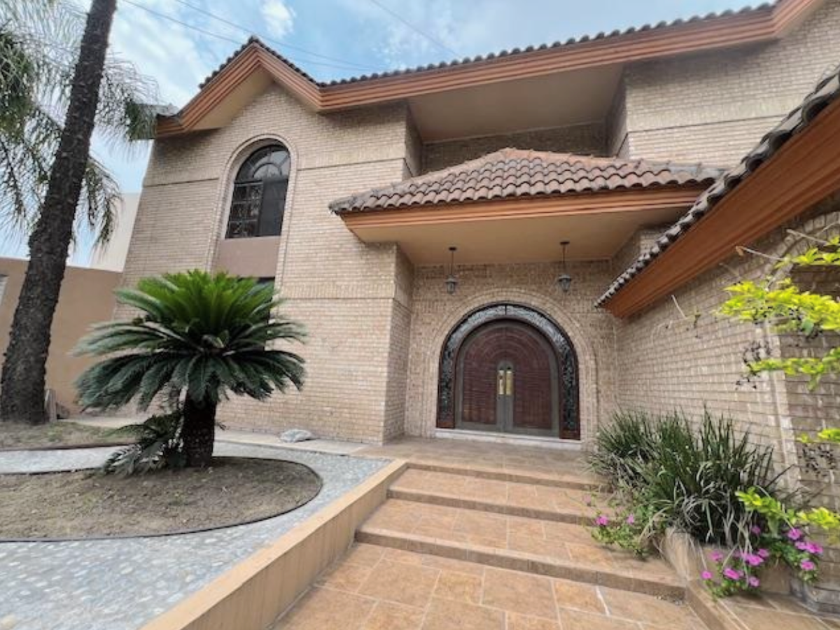 Casa en venta en Colinas de San Jeronimo, Monterrey — foto 1 de 24