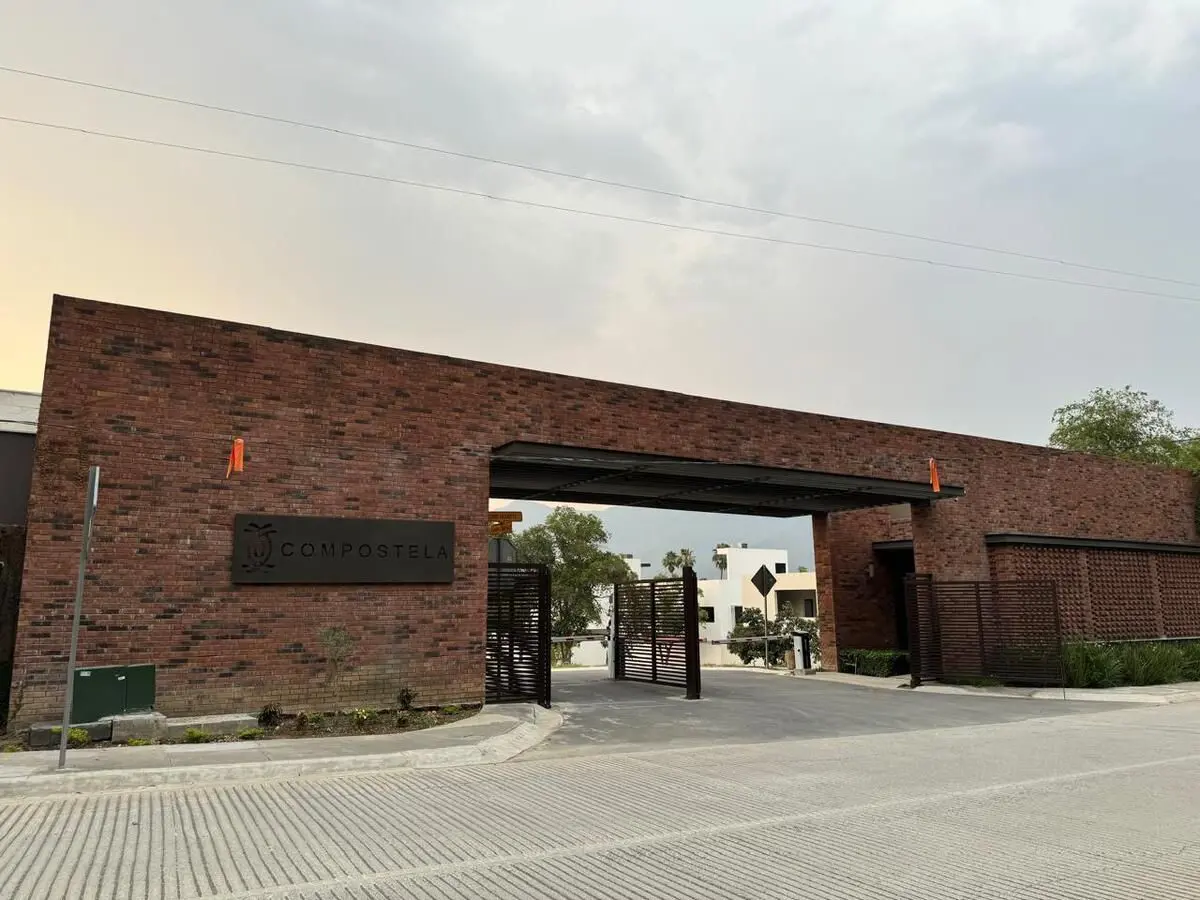 Terreno en venta en Portales de Santiago, Santiago — foto 1 de 18