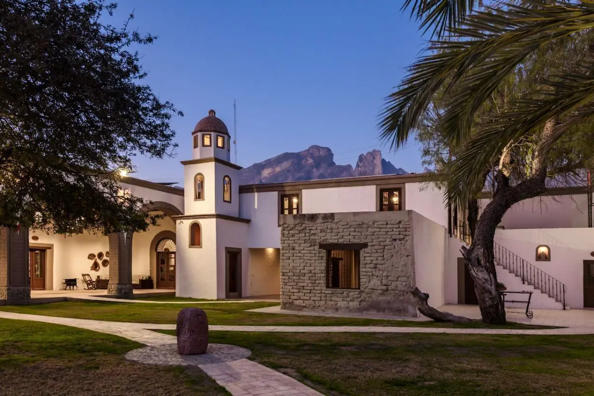 Casa en venta en Centro Villa de Garcia (casco), García — foto 1 de 15