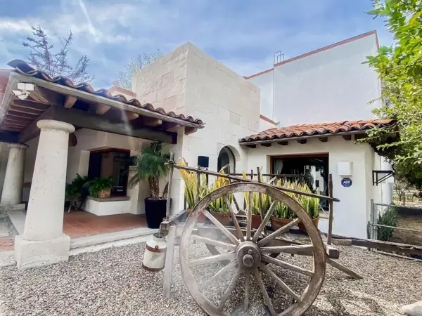 Casa en Venta, Estilo Mexicano, en Club de Golf Balvanera, Corregidora, Qro.