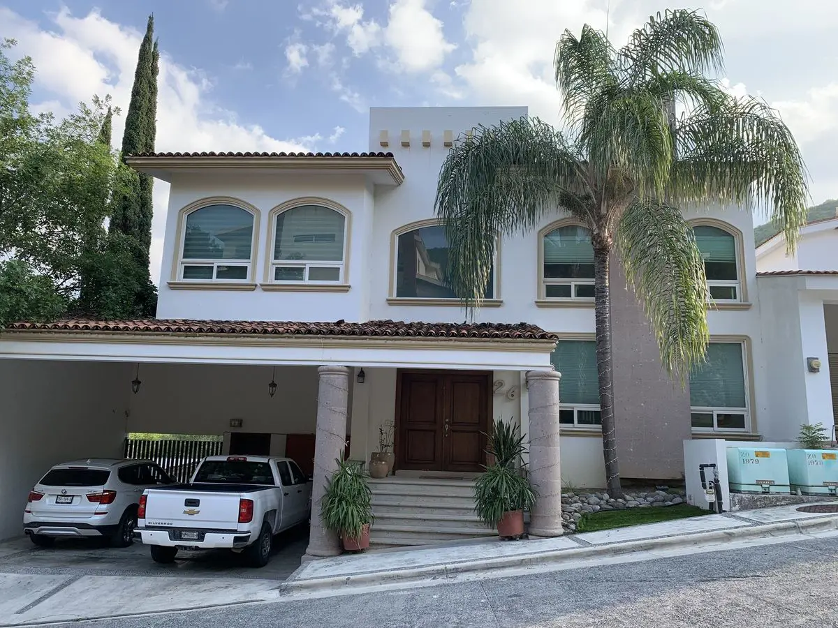Casa en venta en Bosquencinos, Monterrey — foto 1 de 44